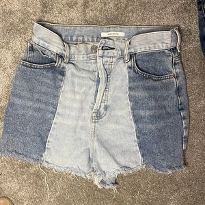 2 toned Pacsun Jean shorts